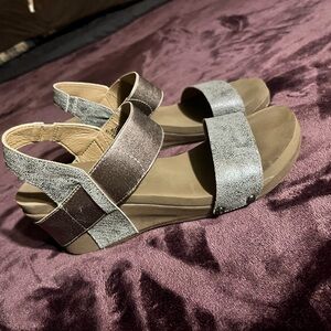 Stylish Women's Sandals in Silver and Brown
